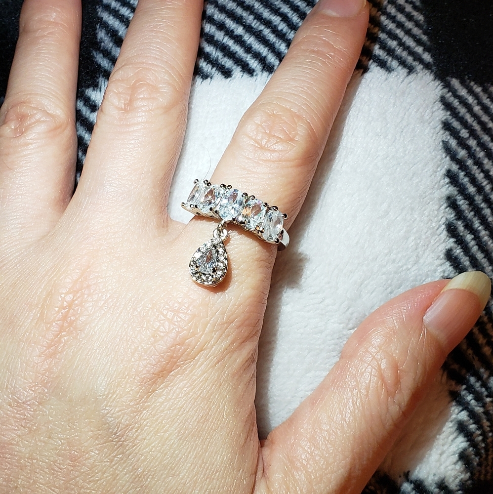 Ring Silver Oval Cut White Cubic Zircon Water Drop